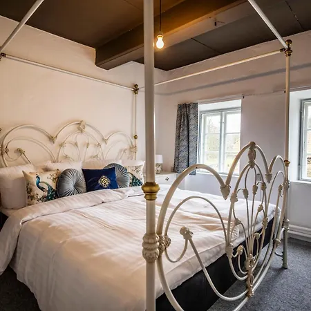 Estrup Hovedgaard Hotel *