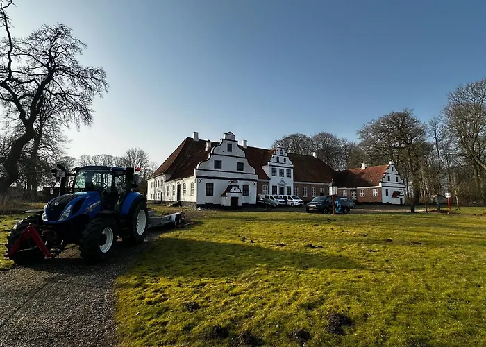Estrup Hovedgaard * Vejen